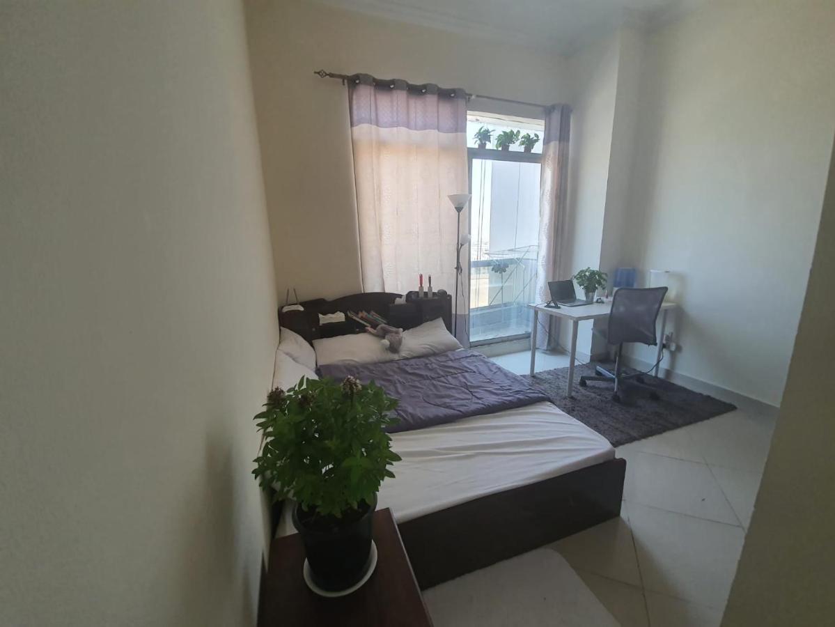One Masterbedroom In 2 Bedroom Apt,Al Darwesh,Al Barsha 1 Дубай Экстерьер фото